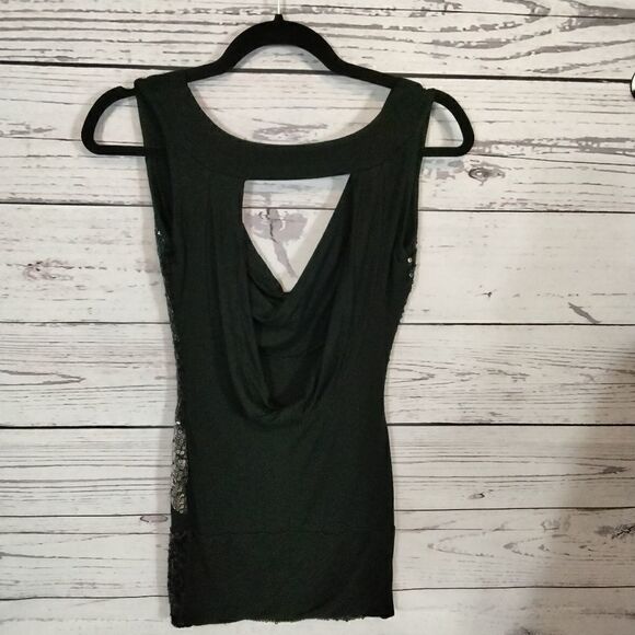 "Wilster" woman's shirt.  - Picture 4 of 8